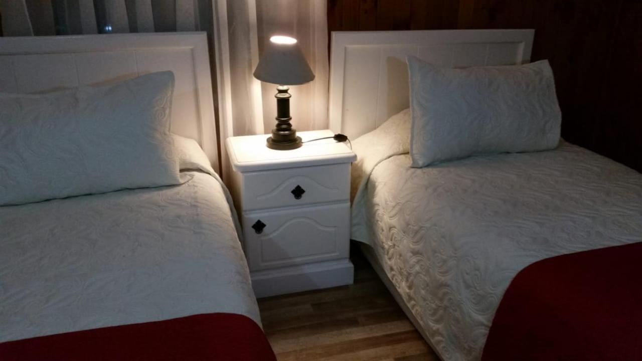 Hotel Y Cabanas Molino Viejo Пуерто-Варас Екстер'єр фото